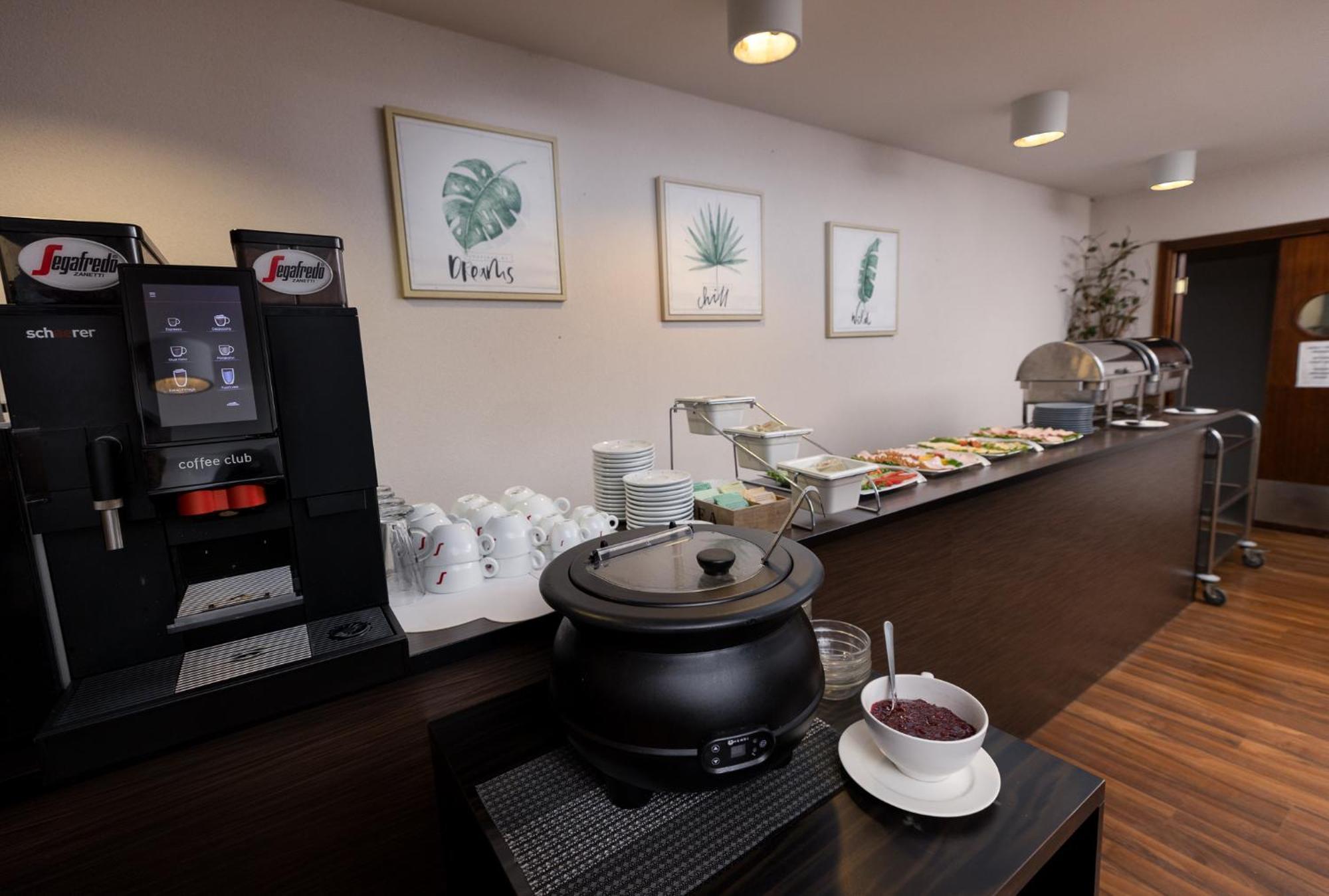 Peoleo Hotel 3*